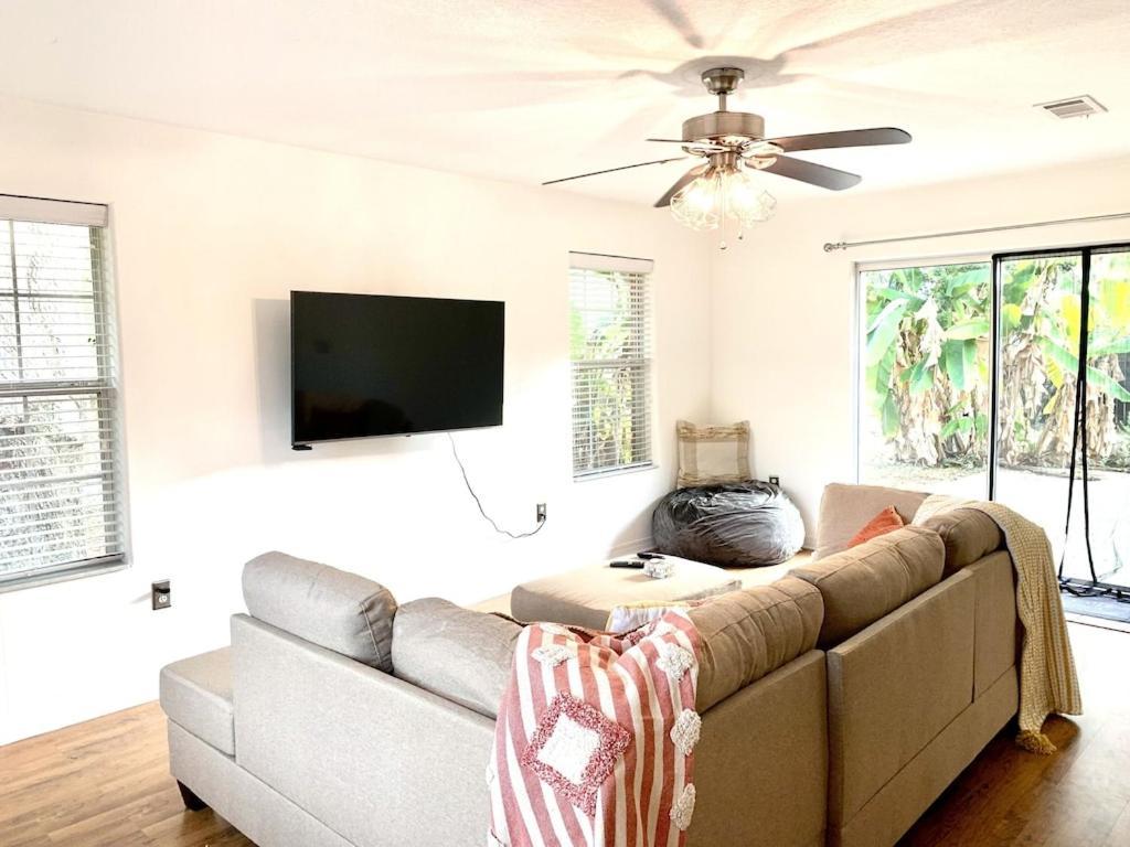 New! Close To Beach, Cozy, New Beds & Family Friendly Navarre Exterior photo