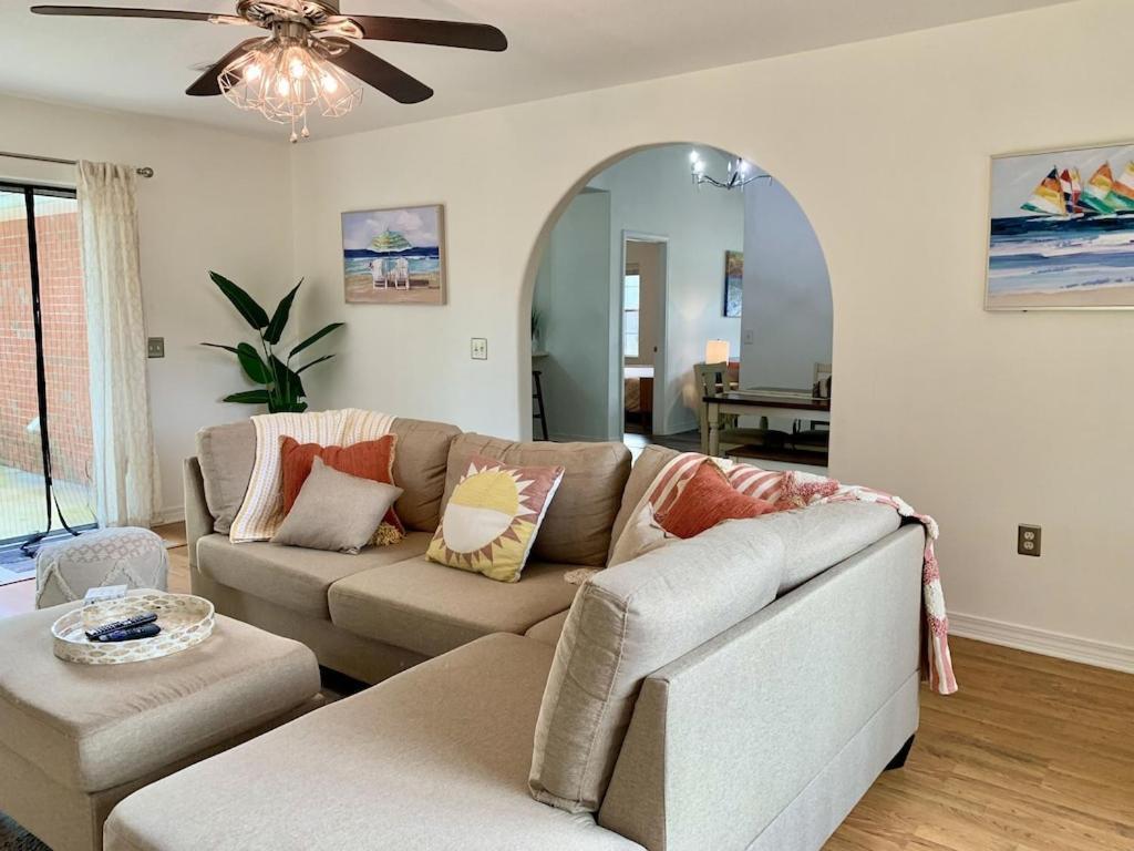 New! Close To Beach, Cozy, New Beds & Family Friendly Navarre Exterior photo
