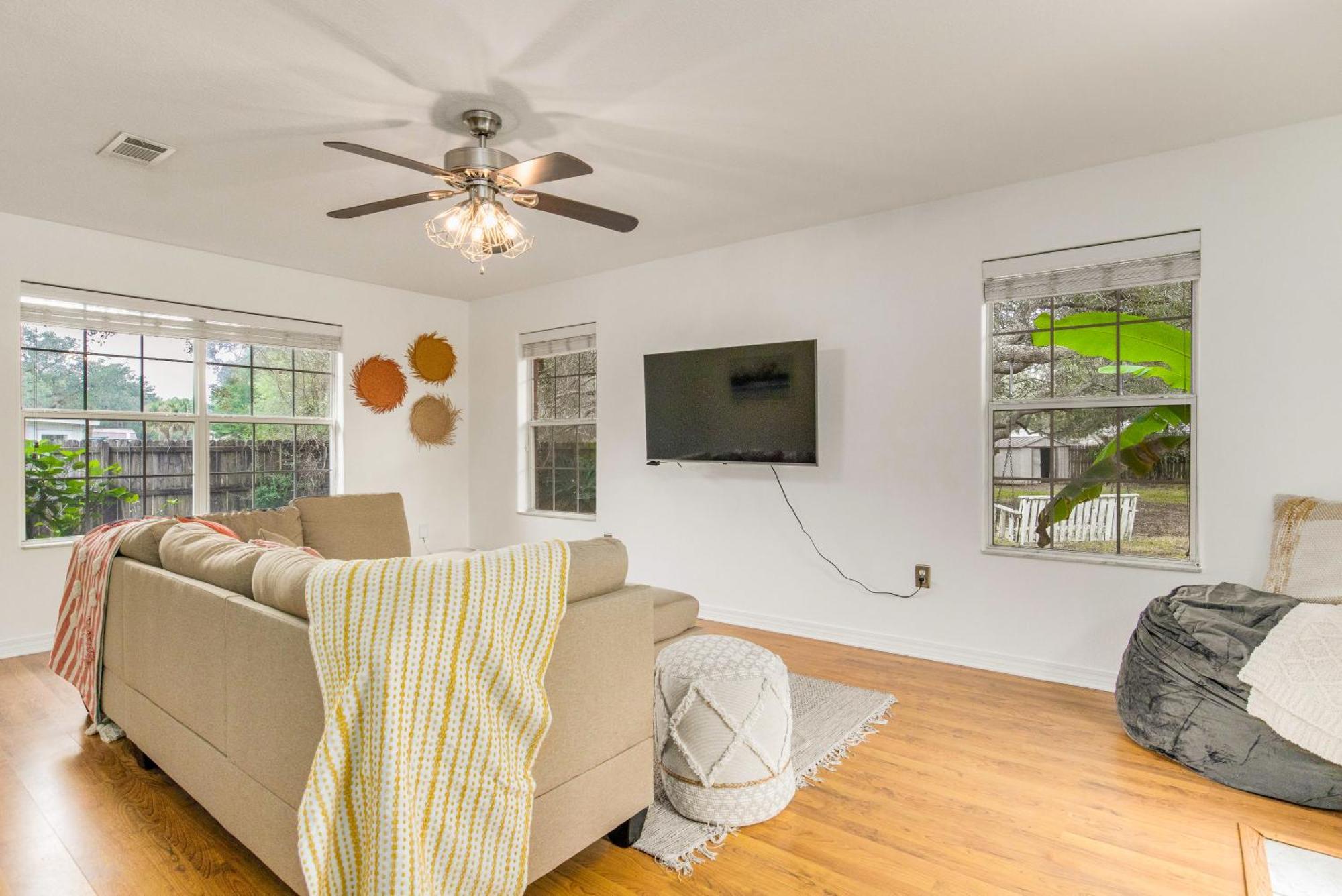 New! Close To Beach, Cozy, New Beds & Family Friendly Navarre Exterior photo